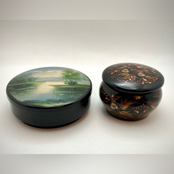 Set of 2 Vintage Hand Painted Trinket Boxes/Ring Holder, Eastern European Design - Picture 2 of 7